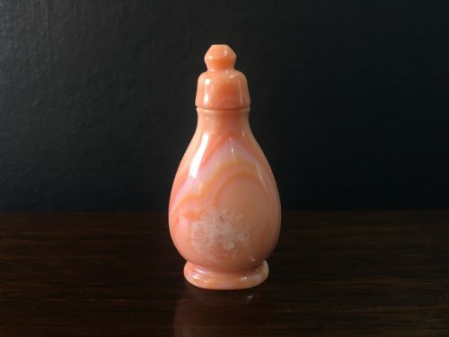 CHINESE PEKING GLASS IMITATING CORAL SNUFF BOX 1819THC - ADDITIONAL PHOTO 1