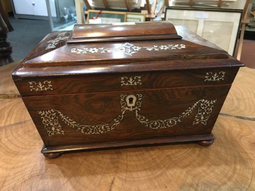victorian sewing box rosewood with mother of pearl inlay - CATEGORY: ANTIQUE BOXES - DATED VICTORIAN