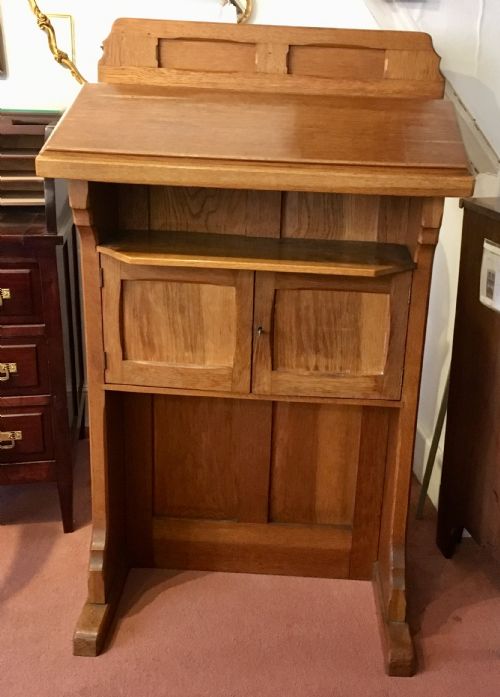 arts crafts period honey coloured oak church lectern - CATEGORY: ANTIQUE MISCELLANEOUS - DATED 1910