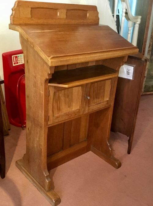 ARTS CRAFTS PERIOD HONEY COLOURED OAK CHURCH LECTERN - ADDITIONAL PHOTO 2