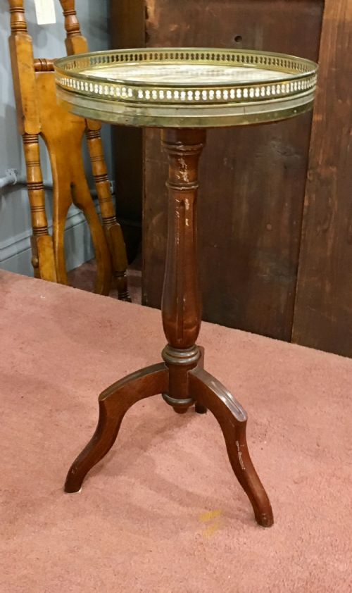 FRENCH WINE TABLE WITH BRASS GALLERY AND MARBLE TOP C1920 - ADDITIONAL PHOTO 5