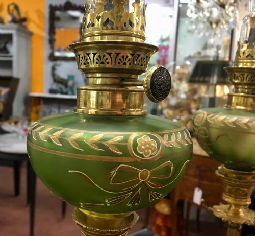 PAIR OF OIL LAMPS ON BARBEDIENNE CANDLESTICKS C1900 - ADDITIONAL PHOTO 5