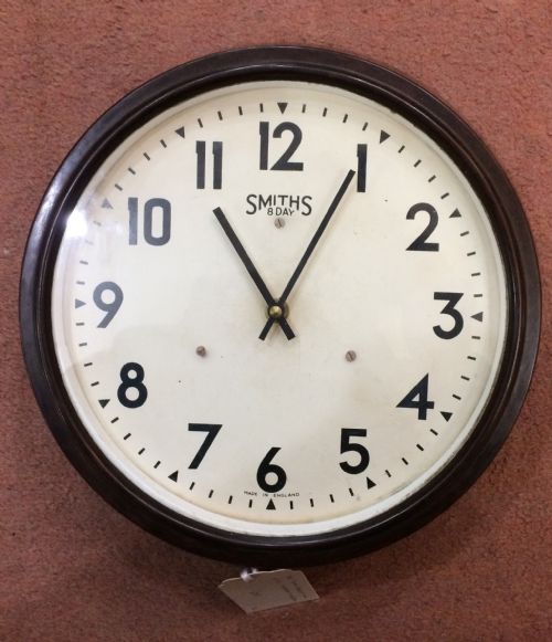 1930's smiths bakelite clock in vgc converted to battery - CATEGORY: ANTIQUE CLOCKS - DATED 1930