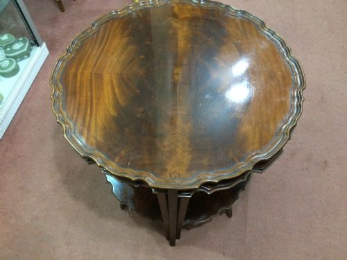 MAHOGANY OCCASIONAL TABLE WITH FOUR NESTING TABLES - ADDITIONAL PHOTO 3