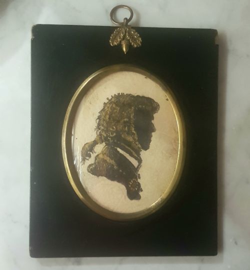 naval officer silhouette 19th century mounted in wooden frame with hanging loop - CATEGORY: ANTIQUE ART - DATED 19TH CENTURY