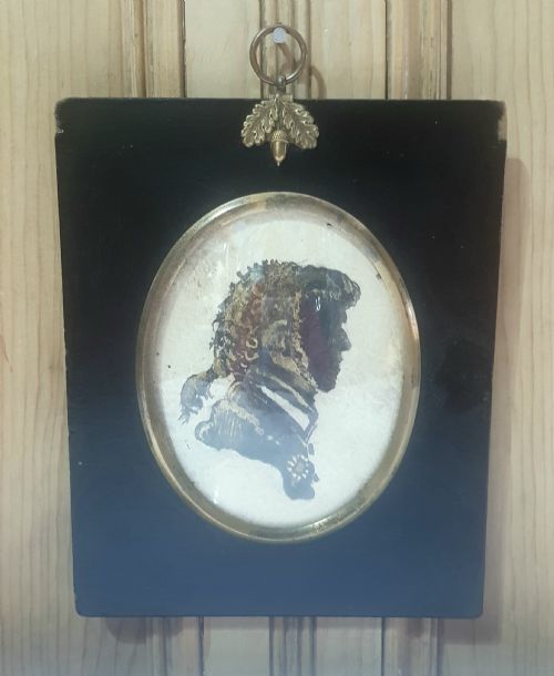 NAVAL OFFICER SILHOUETTE 19TH CENTURY MOUNTED IN WOODEN FRAME WITH HANGING LOOP - ADDITIONAL PHOTO 4