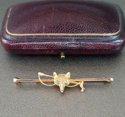 fox 9 carat gold pin brooch 1910 by equestrian jeweller alfred james how - CATEGORY: ANTIQUE JEWELLERY - DATED 1910
