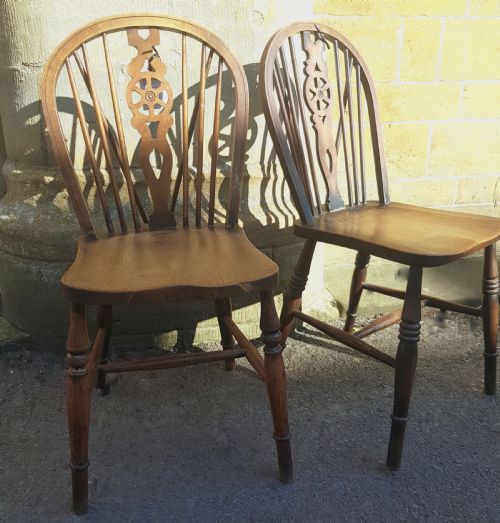 PAIR BEECH WINDSOR CHAIRS LATE 19TH CENTURY - ADDITIONAL PHOTO 6
