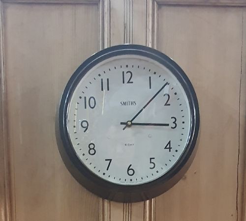 SMITHS 1930S BAKELITE WALL CLOCK - ADDITIONAL PHOTO 1