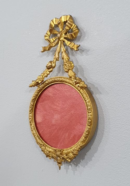 ornate french gilt bronze hanging frame late 19th century - CATEGORY: ANTIQUE MISCELLANEOUS - DATED 19TH CENTURY