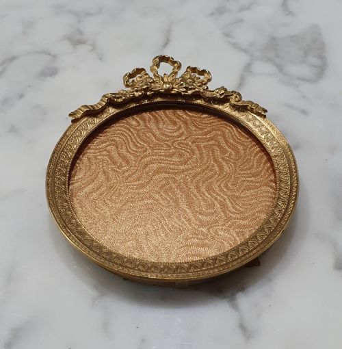 GILT BRONZE STANDING OR HANGING FRAME FRENCH LATE 19TH CENTURY - ADDITIONAL PHOTO 4