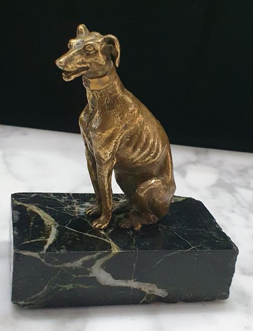 bronze greyhound french on marble plinth c18th - CATEGORY: ANTIQUE METAL - DATED 18TH CENTURY