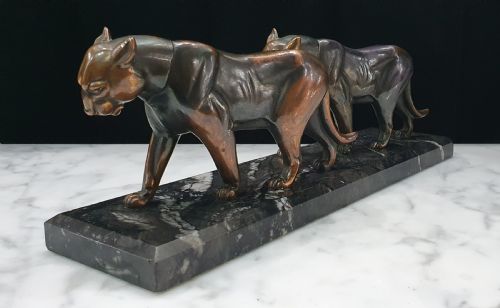 ART DECO PUMAS SCULPTURE ON MARBLE PLINTH - ADDITIONAL PHOTO 2