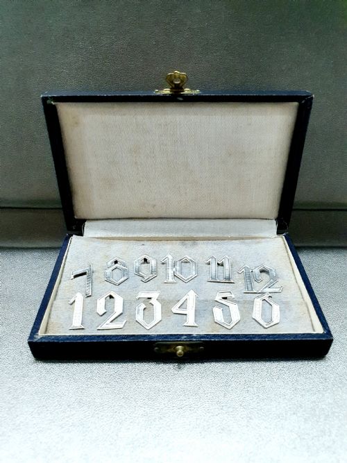 ART DECO SILVER DRINKS PLACE MARKERS CONTINENTAL IN ORIGINAL BOX C1920 - ADDITIONAL PHOTO 1