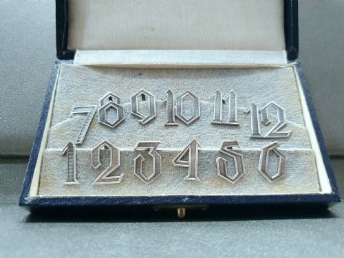 ART DECO SILVER DRINKS PLACE MARKERS CONTINENTAL IN ORIGINAL BOX C1920 - ADDITIONAL PHOTO 2