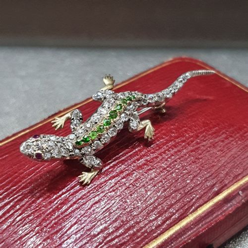 DIAMOND SALAMANDER BROOCH WITH EMERALD RUBY 18CT GOLD VICTORIAN ARDENT LOVE TOKEN ORIGINAL BOX - ADDITIONAL PHOTO 6