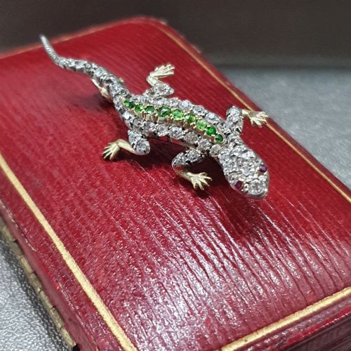 DIAMOND SALAMANDER BROOCH WITH EMERALD RUBY 18CT GOLD VICTORIAN ARDENT LOVE TOKEN ORIGINAL BOX - ADDITIONAL PHOTO 8