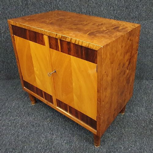 SCANDINAVIAN ART DECO WALNUT VENEER MAPLE CUPBOARD C 1930 - ADDITIONAL PHOTO 4