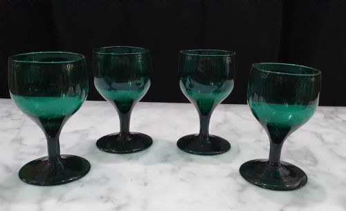GEORGIAN BRISTOL GREEN WINE GLASS GOBLETS SET OF 4 C 1840 - ADDITIONAL PHOTO 2