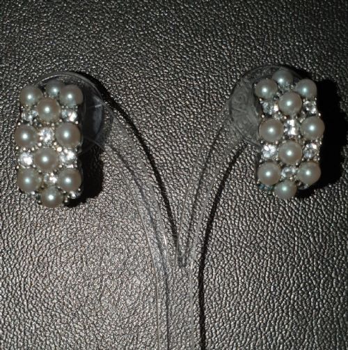 VINTAGE CHRISTIAN DIOR EARRINGS PIERCED PEARL CRYSTAL DEMI HOOP - ADDITIONAL PHOTO 8