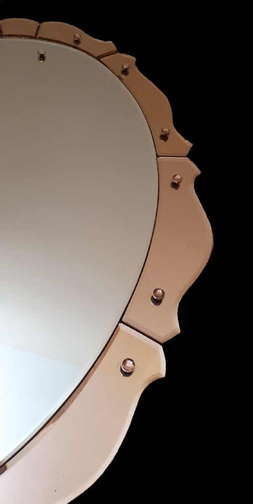 ART DECO MIRROR OVAL WITH PEACH SCALLOPED EDGE WALL HANGING C 1930 - ADDITIONAL PHOTO 5