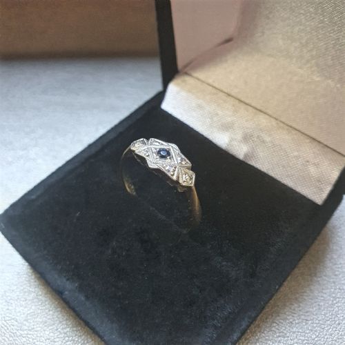 ART DECO GEOMETRIC PLATINUM SET SAPPHIRE DIAMONDS 9CT GOLD BAND RING SIZE L - ADDITIONAL PHOTO 6
