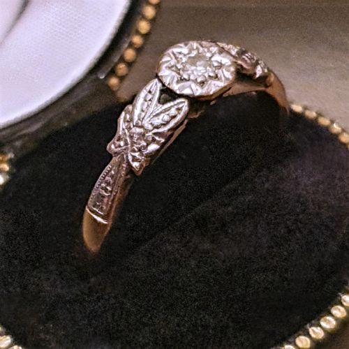 ART DECO RING DIAMOND ON PLATINUM 9CT GOLD WITH PLATINUM LEAF SHOULDERS M - ADDITIONAL PHOTO 6