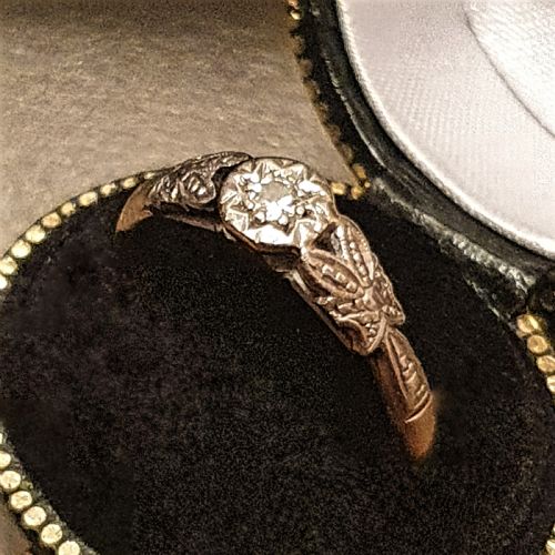 ART DECO RING DIAMOND ON PLATINUM 9CT GOLD WITH PLATINUM LEAF SHOULDERS M - ADDITIONAL PHOTO 2