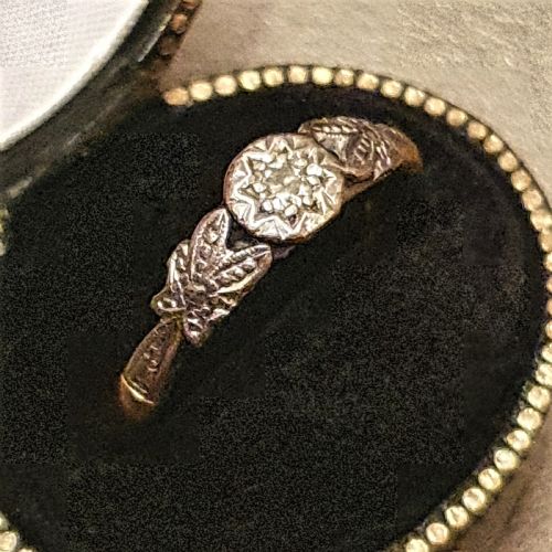 ART DECO RING DIAMOND ON PLATINUM 9CT GOLD WITH PLATINUM LEAF SHOULDERS M - ADDITIONAL PHOTO 3