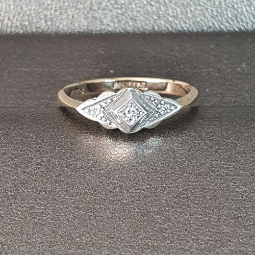 ART DECO RING DIAMOND GEOMETRIC ON PLATINUM 9CT GOLD RAISED RARE DESIGN SIZE O - ADDITIONAL PHOTO 15