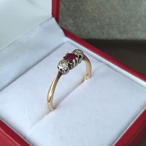 fig 1. Edwardian Ruby Ring & Diamond Platinum & 9ct Gold c 1901 - 1910 - Size O½
