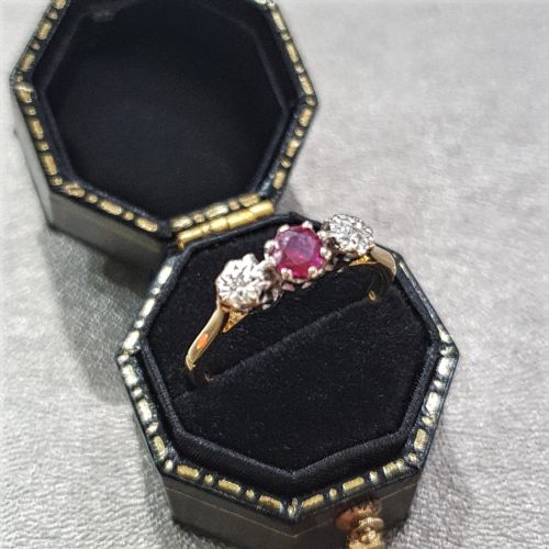 VINTAGE RUBY DIAMOND RING 18CT GOLD SIZE N - ADDITIONAL PHOTO 5