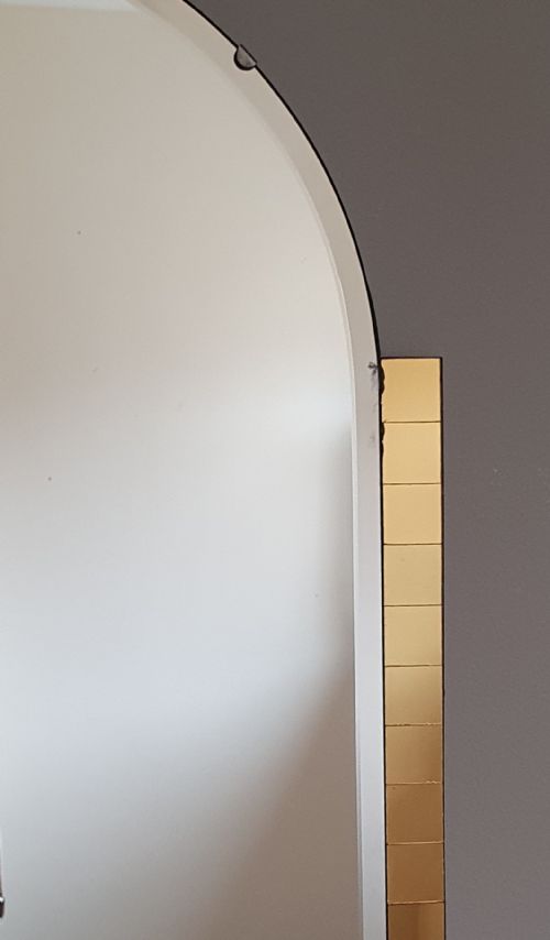ART DECO MIRROR YELLOW GLASS SQUARE DETAILING ARCH BEVELLED GLASS TOP ORIGINAL HANGING CHAIN WOODEN BACKING - ADDITIONAL PHOTO 8