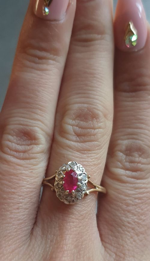 OVAL CUT RUBY ROSE CUT DIAMOND HALO 9CT GOLD C1950S VINTAGE RING SIZE R - ADDITIONAL PHOTO 8