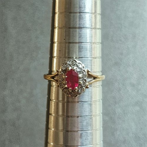 OVAL CUT RUBY ROSE CUT DIAMOND HALO 9CT GOLD C1950S VINTAGE RING SIZE R - ADDITIONAL PHOTO 11