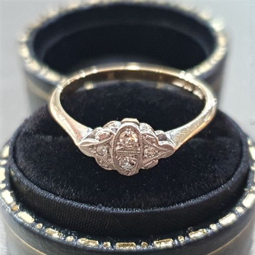 ART DECO PLATINUM SET DIAMONDS ON 9CT GOLD RING SIZE N - ADDITIONAL PHOTO 9