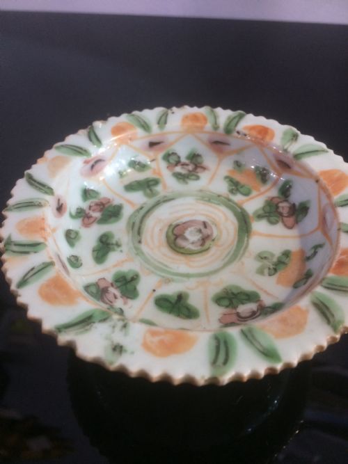 RARE THAI 18THC BENJARONG STEM DISH - ADDITIONAL PHOTO 3