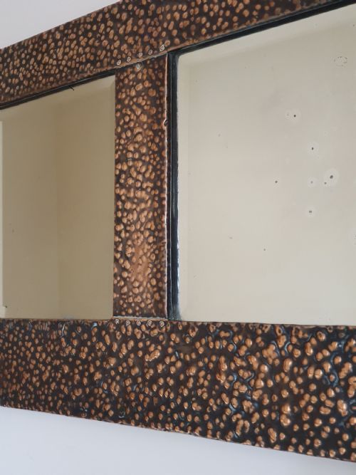 ARTS CRAFTS RARE HAMMERED COPPER DOUBLE BEVELLED GLASS WALL MIRROR ORIGINAL CHAIN READY TO HANG - ADDITIONAL PHOTO 5
