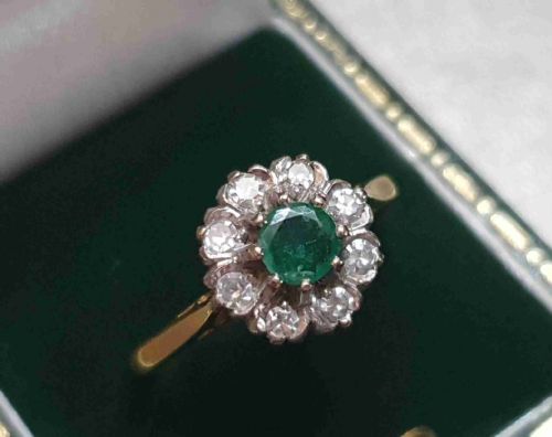 ART DECO EMERALD DIAMOND 18CT GOLD FLOWER HALO RING SIZE M - ADDITIONAL PHOTO 6