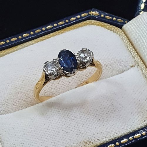 1930S ART DECO SAPPHIRE DIAMOND 18CT GOLD TRILOGY RING SIZE M - ADDITIONAL PHOTO 14
