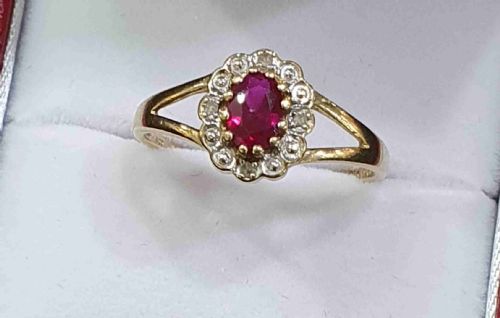 vintage 193040s ruby diamond halo 9ct gold ring size o p - CATEGORY: ANTIQUE JEWELLERY - DATED 1940
