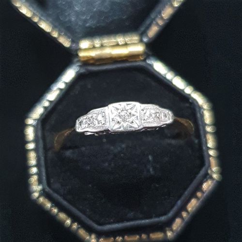 ART DECO PLATINUM SET DIAMOND GEOMETRIC STARBURST DESIGN ON 9CT GOLD RING SIZE Q - ADDITIONAL PHOTO 8