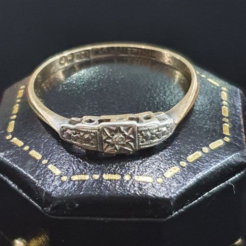 ART DECO PLATINUM SET DIAMOND GEOMETRIC STARBURST DESIGN ON 9CT GOLD RING SIZE Q - ADDITIONAL PHOTO 10