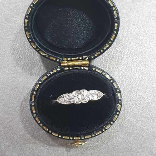 EARLY ART DECO PLATINUM SET DIAMONDS 18CT GOLD RING SIZE N - ADDITIONAL PHOTO 10