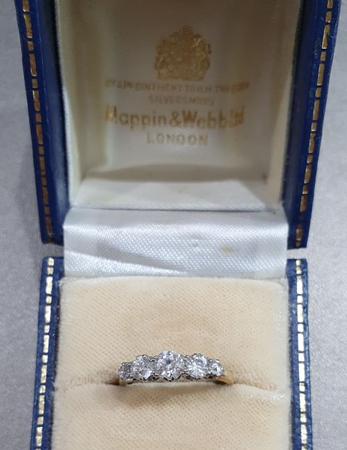 MAPPIN WEBB 1930S 5 DIAMOND 18CT GOLD HALF ETERNITY RING SIZE M - ADDITIONAL PHOTO 1