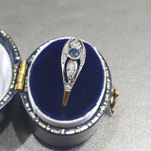 EDWARDIAN ART DECO CEYLON SAPPHIRE DIAMOND 18CT GOLD RING SIZE S - ADDITIONAL PHOTO 3