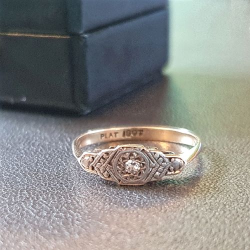 18CT GOLD PLATINUM DIAMOND ART DECO 1930S RING SIZE M - ADDITIONAL PHOTO 9