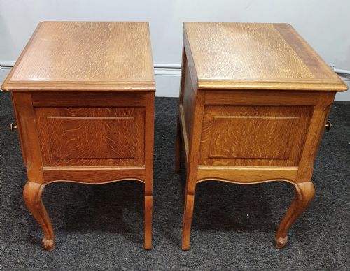 FRENCH LIGHT OAK EARLY 1900S LOW BEDSIDE TABLES CABINETS - ADDITIONAL PHOTO 6