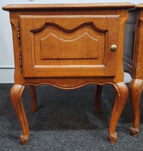 FRENCH LIGHT OAK EARLY 1900S LOW BEDSIDE TABLES CABINETS - ADDITIONAL PHOTO 13