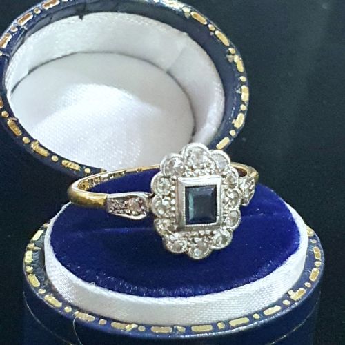 1930S ART DECO PRINCESS SAPPHIRE DIAMONDS 18CT GOLD RING SIZE R - ADDITIONAL PHOTO 15
